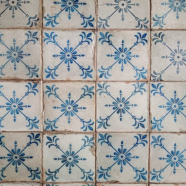 15-x-15-tiles-1.jpg